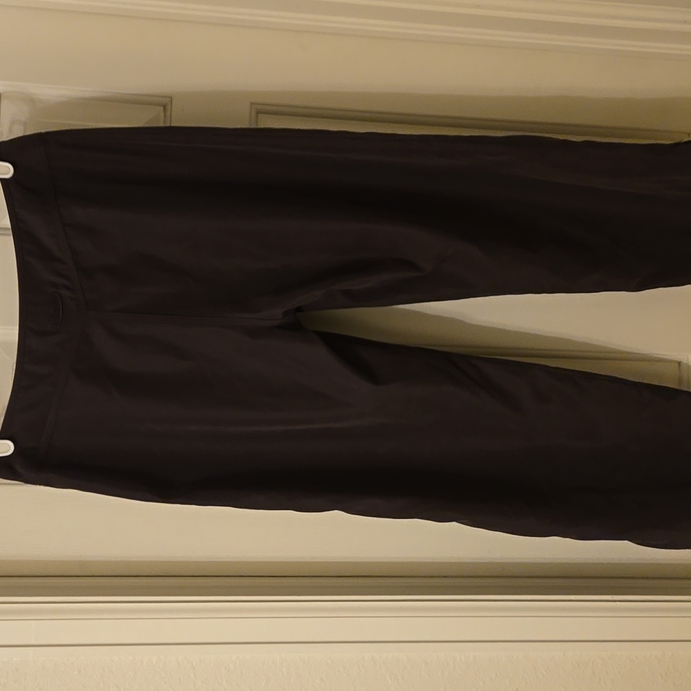 Patagonia Women's Extra Special Pantaloha's Purplish Brown Capri Pants - Picture 2 of 9